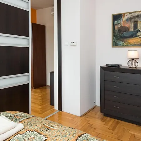 Bright And Cosy Painters Loft Appartement *