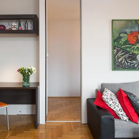 Bright And Cosy Painters Loft Appartement *